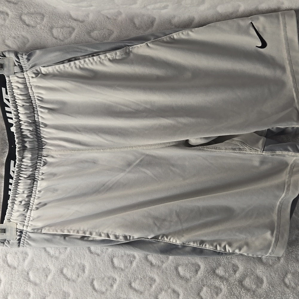 Boys Nike Small